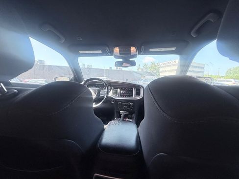 Used 2019 Dodge Charger GT RWD image 13