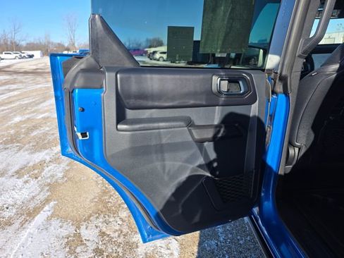 Used 2025 Ford Bronco Badlands AWD/4WD image 29