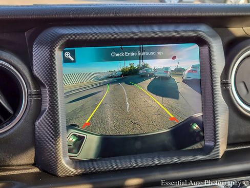 Used 2021 Jeep Gladiator Overland w/ Popular Equipment Package image 20