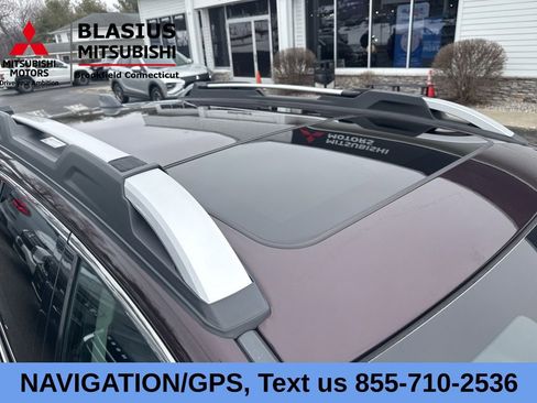 Used 2023 Subaru Outback Touring XT AWD/4WD image 4