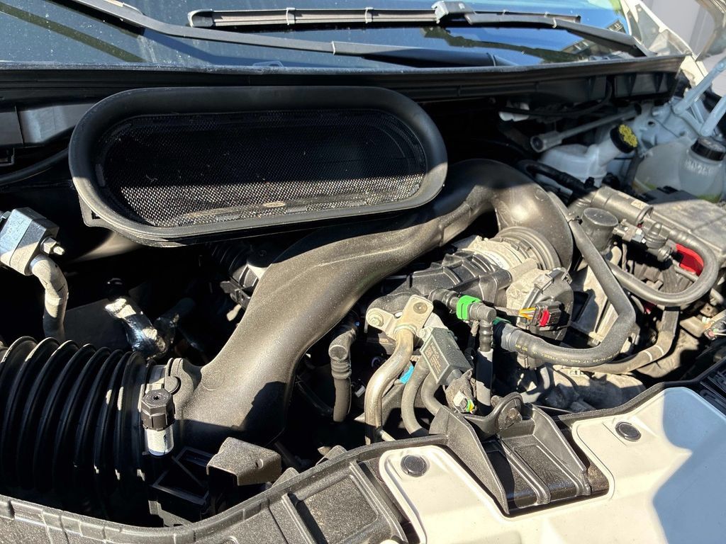 Used 2024 Ford Transit 350 XLT RWD image 14