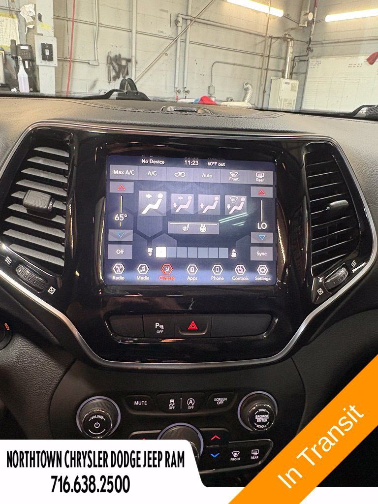 Used 2019 Jeep Cherokee Limited AWD/4WD image 11