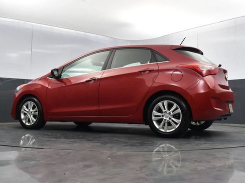 Used 2015 Hyundai Elantra GT FWD image 29
