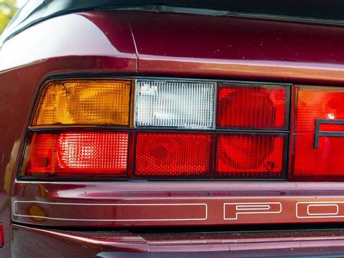 Used 1986 Porsche 944 Turbo image 30