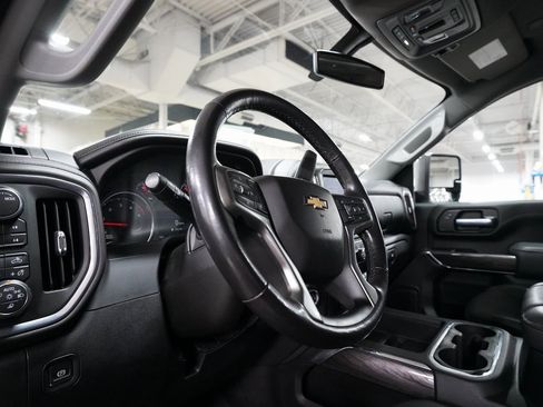 Used 2021 Chevrolet Silverado 2500 LTZ w/ LTZ Convenience Package image 8