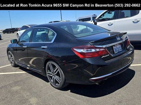 Used 2017 Honda Accord Sport Special Edition image 5