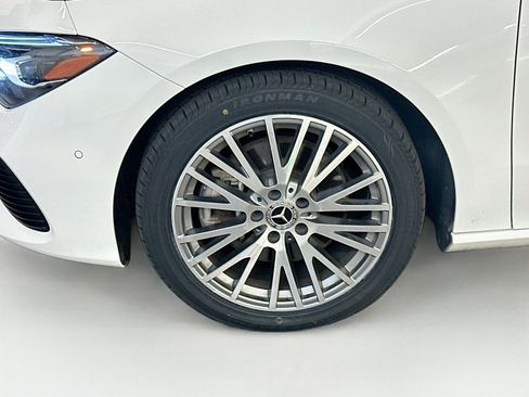 Used 2025 Mercedes-Benz CLA 250 4MATIC image 35