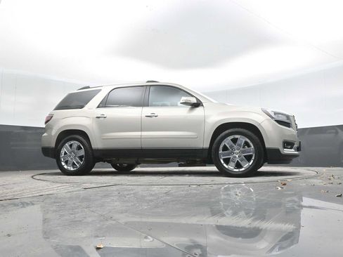 Used 2017 GMC Acadia Limited SLT image 24
