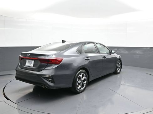 Certified 2021 Kia Forte LXS FWD image 6