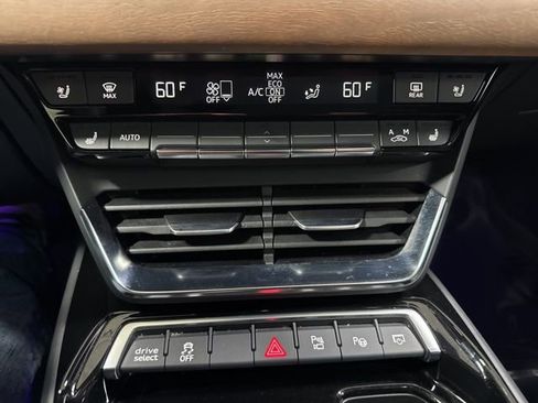 Used 2022 Audi e-tron GT Prestige w/ Prestige Package image 20