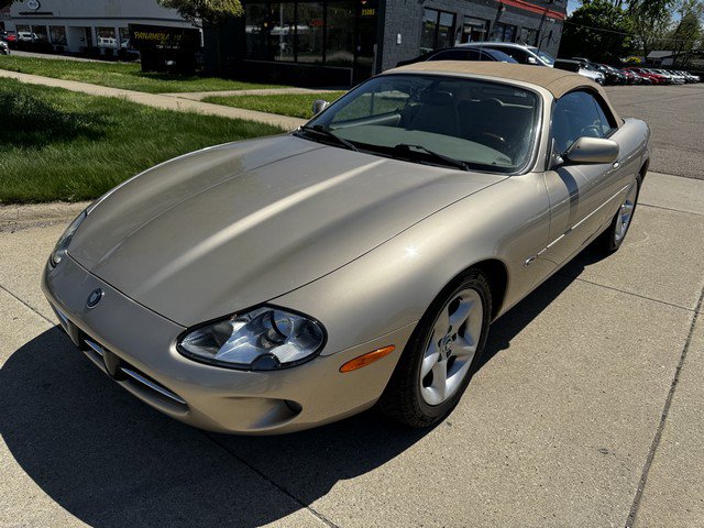 Used 2000 Jaguar XK8 Convertible RWD image 37