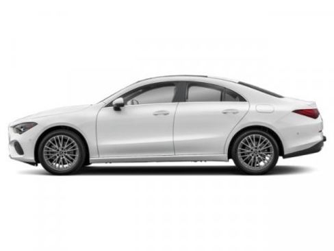 Used 2025 Mercedes-Benz CLA 250 4MATIC image 3