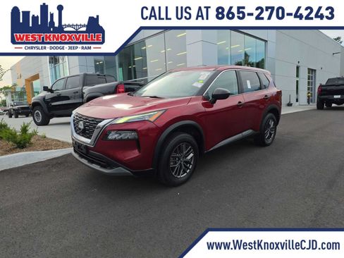 Used 2023 Nissan Rogue S AWD/4WD image 1