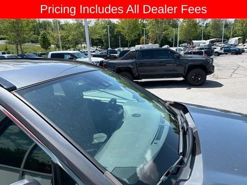 Used 2021 Toyota RAV4 LE AWD/4WD image 17