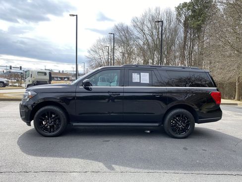 Used 2024 Ford Expedition Max XLT image 6