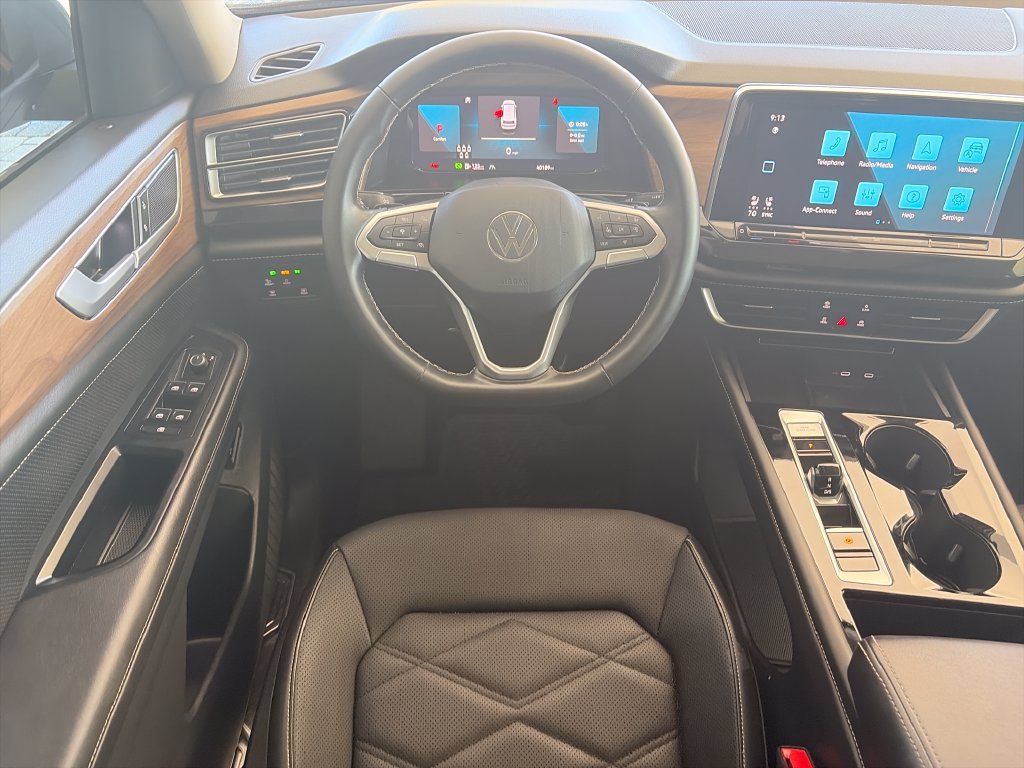 Certified 2024 Volkswagen Atlas SE FWD image 35