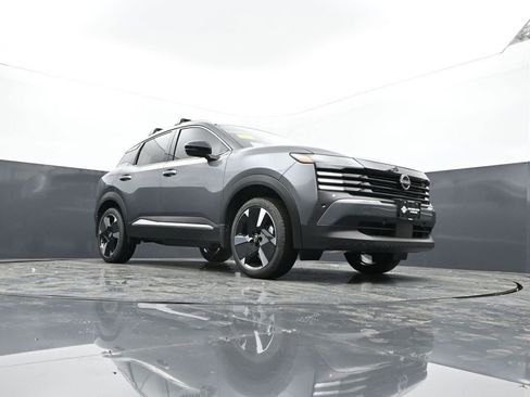 New 2026 Nissan Kicks SR w/ Cold Weather Package AWD/4WD image 27