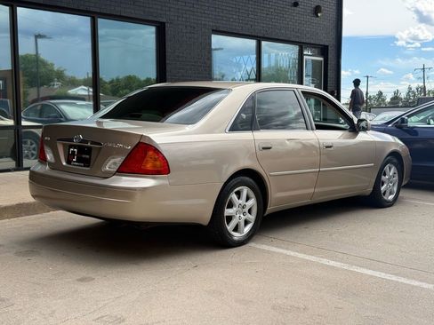 Used 2001 Toyota Avalon XL image 8