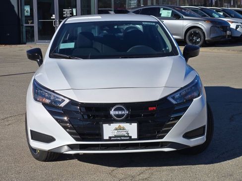 Used 2025 Nissan Versa SR w/ Trunk Package image 5