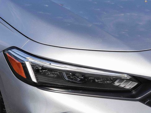 Certified 2025 Honda Civic Sport image 3