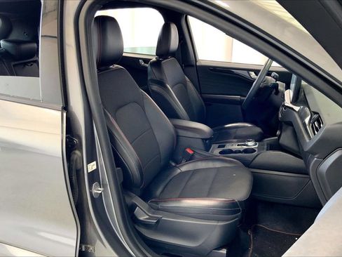 Used 2023 Ford Escape ST-Line w/ Tech Pack #1 FWD image 16