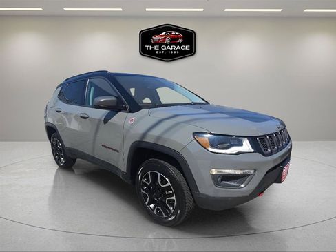 Used 2020 Jeep Compass Trailhawk w/ Cold Weather Group AWD/4WD image 7