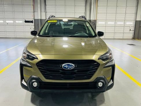 Used 2025 Subaru Outback Onyx Edition AWD/4WD image 13