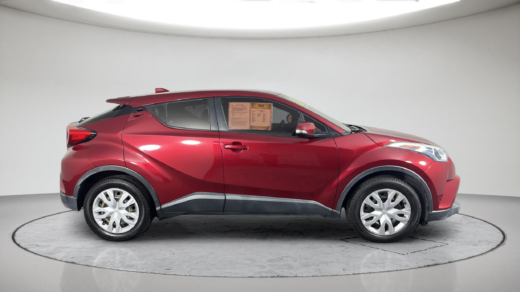 Used 2019 Toyota C-HR LE FWD image 6