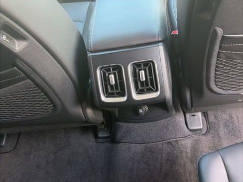 Used 2025 Kia Sorento S w/ Panoramic Sunroof Package image 22