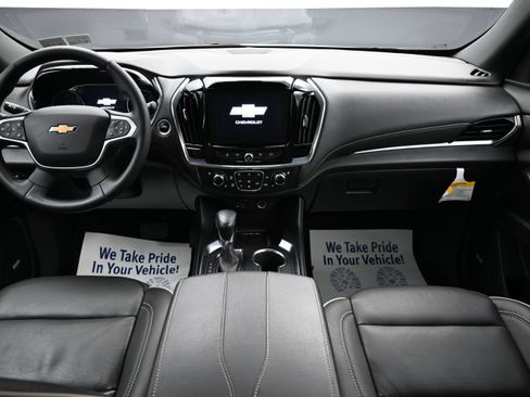 Used 2023 Chevrolet Traverse Premier AWD/4WD image 24