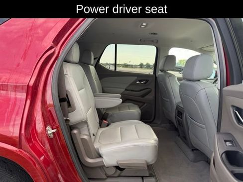 Used 2021 Chevrolet Traverse Premier FWD image 10