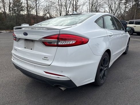 Used 2019 Ford Fusion SE w/ Equipment Group 151A image 5