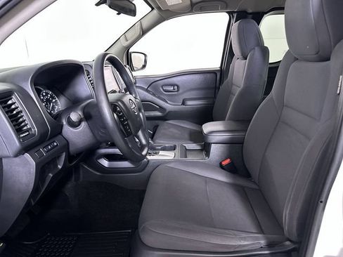 Used 2022 Nissan Frontier S image 38
