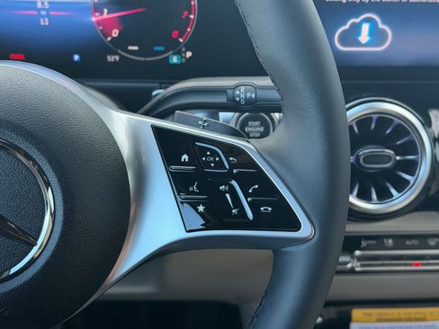 New 2026 Mercedes-Benz GLB 250 4MATIC image 26