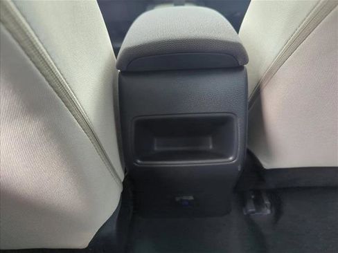 Used 2022 Toyota Corolla LE FWD image 20