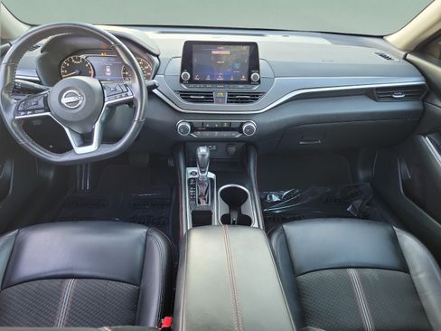 Used 2024 Nissan Altima 2.5 SR FWD image 8