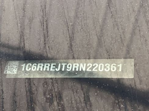 Used 2024 RAM 1500 Laramie RWD image 30