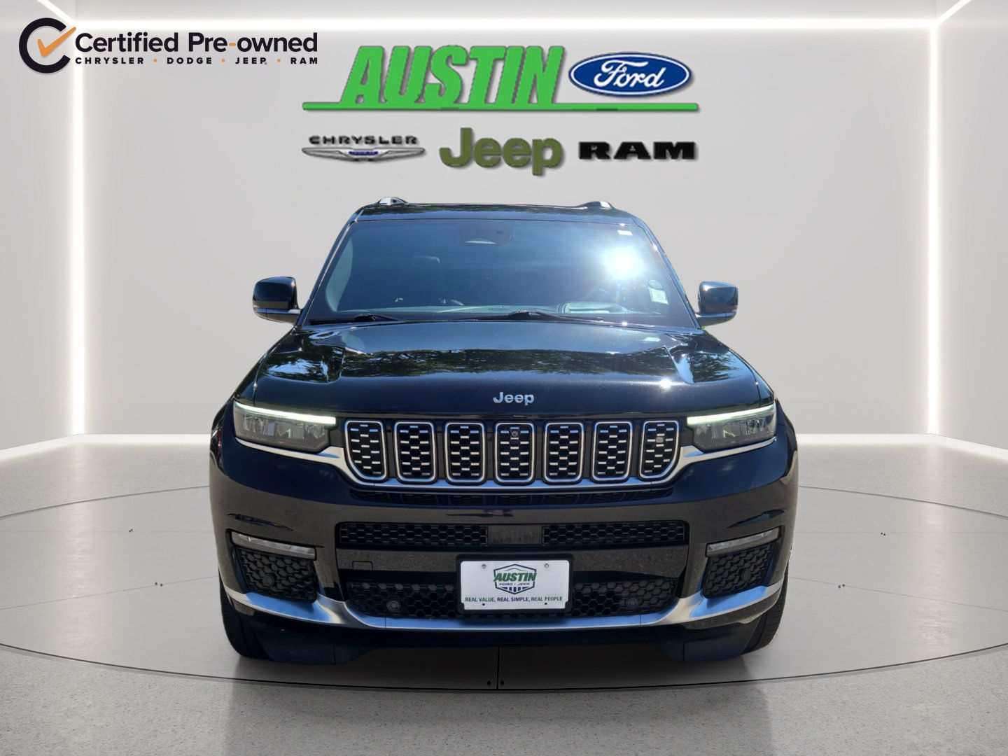 Certified 2021 Jeep Grand Cherokee L Summit w/ Advanced Protech Group IV AWD/4WD image 8