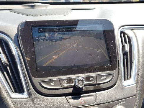 Used 2016 Chevrolet Malibu LT w/ Leather Package FWD image 22