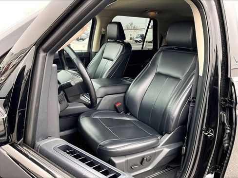 Used 2024 Ford Expedition Max XLT image 10