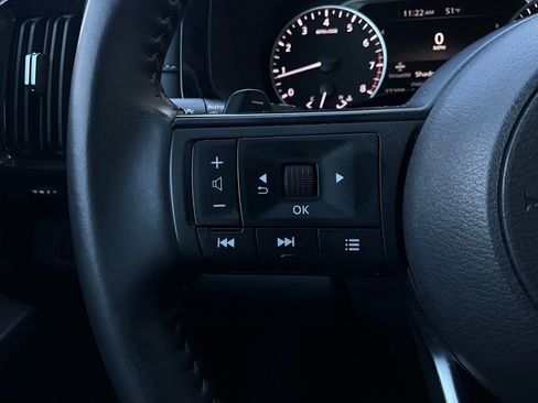 Used 2025 Nissan Pathfinder SV image 35