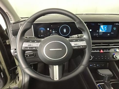 Certified 2025 Hyundai Tucson SEL AWD/4WD image 14