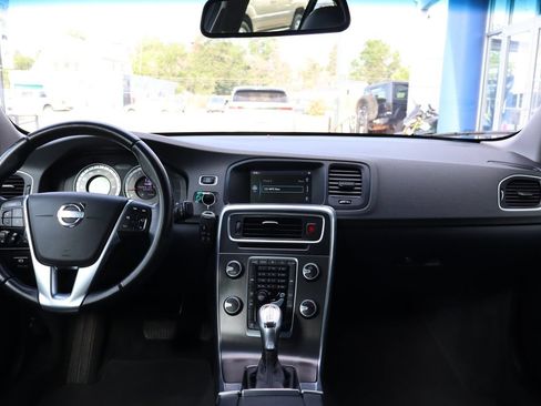 Used 2013 Volvo S60 T5 Premier Plus AWD/4WD image 11