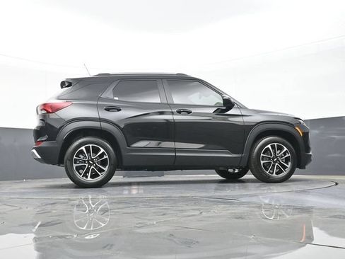 New 2026 Chevrolet TrailBlazer LT w/ Convenience Package FWD image 45