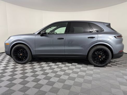 Certified 2026 Porsche Cayenne AWD/4WD image 2
