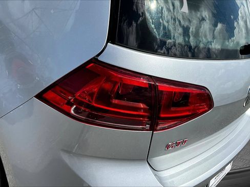 Used 2017 Volkswagen GTI Sport FWD image 21