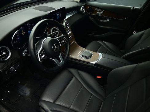 Used 2022 Mercedes-Benz GLC 300 4MATIC image 16