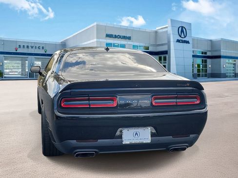 Used 2021 Dodge Challenger R/T Scat Pack w/ Plus Package image 4