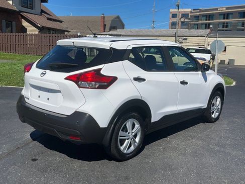 Used 2020 Nissan Kicks S FWD image 7