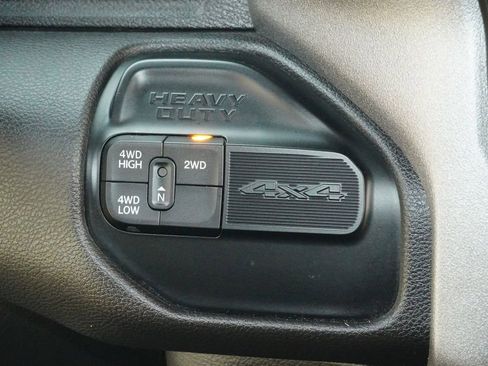 Used 2024 RAM 3500 Tradesman w/ Chrome Appearance Group AWD/4WD image 20